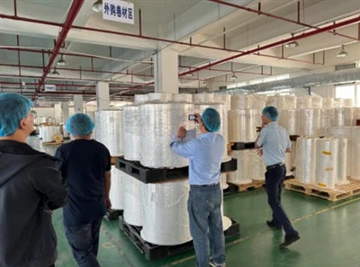 Los clientes rusos designan personal externo para inspeccionar la fábrica