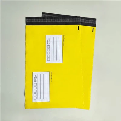 Bolsas de correo amarillas